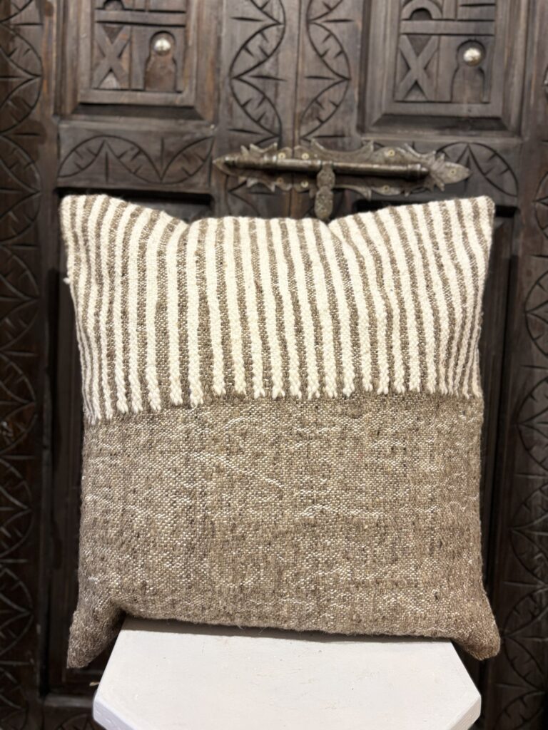 Kelim cushion